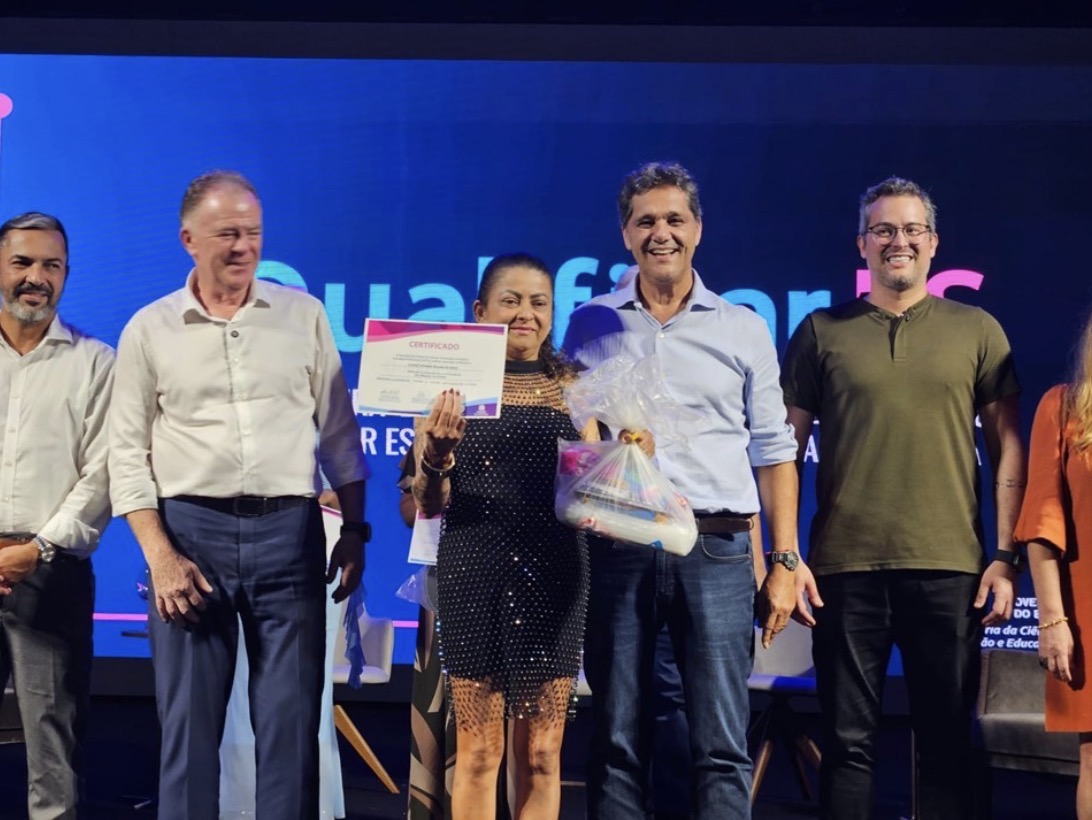 Governo realiza formatura de alunos do Qualificar ES na Região Metropolitana